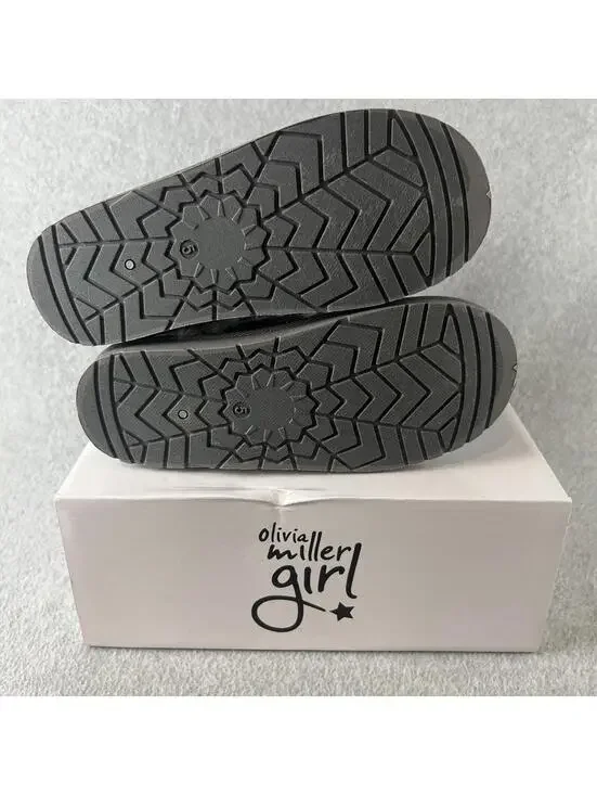 Olivia Miller Pull on Boots Girls Size 5 Youth Faux Fur Trim Gray Metallic - Picture 10 of 10